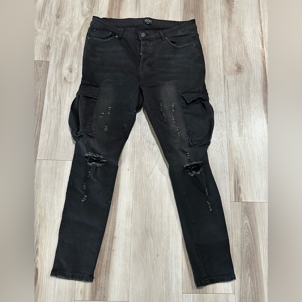 BoohooMan Ripped Skinny Cargo Jeans